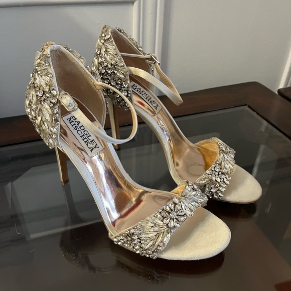 Badgley Mischka Tampa Embellished Stiletto Wedding Heel - Picture 3 of 10